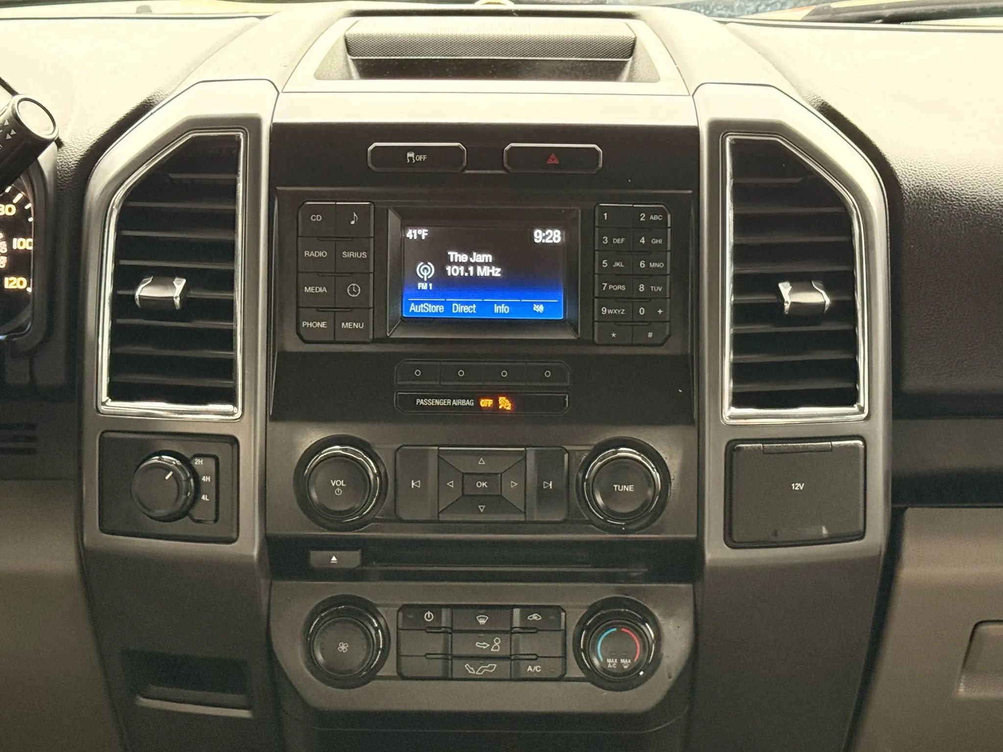 Used 2015 Ford F150 XLT image 72