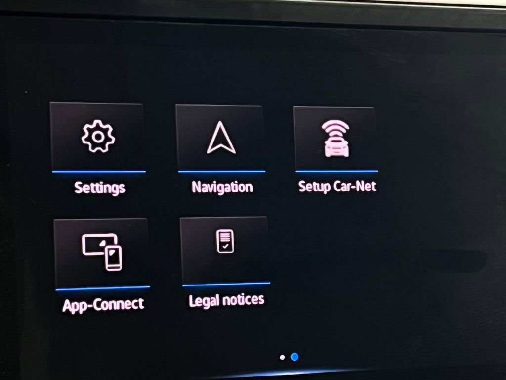 Used 2024 Volkswagen Tiguan SE image 28