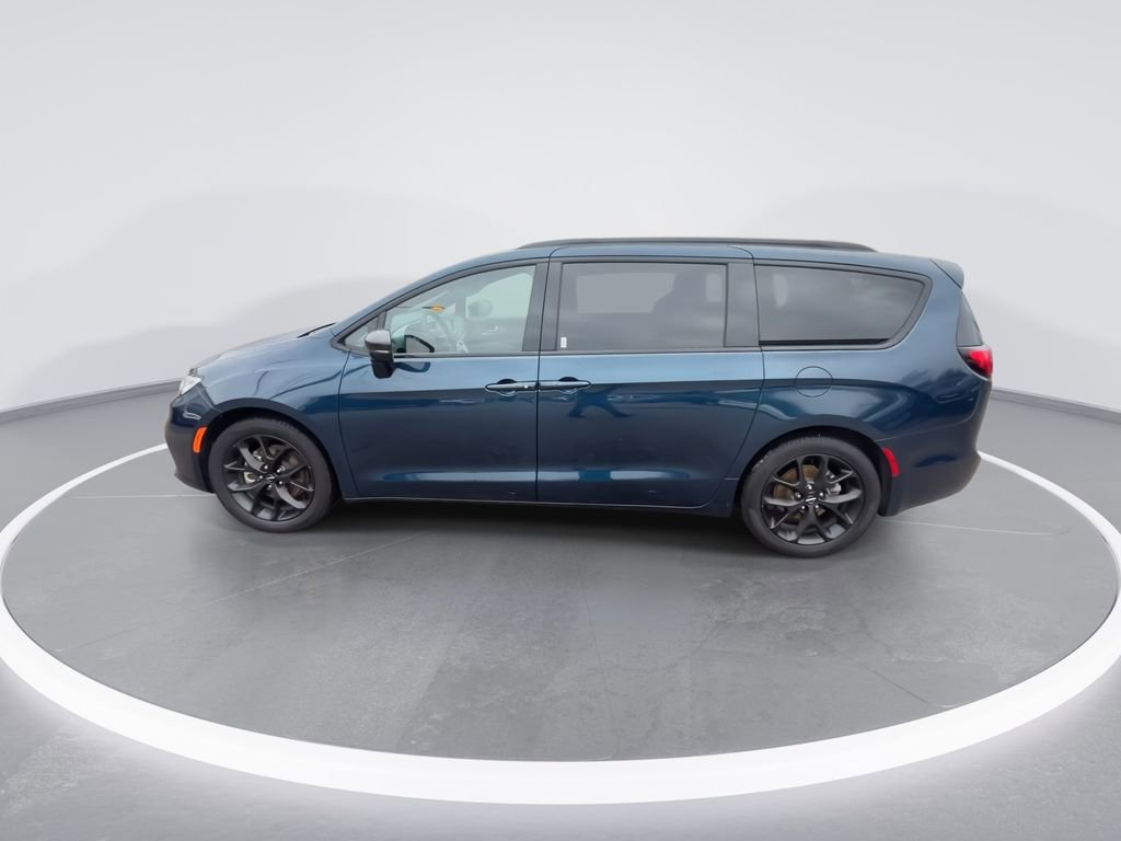 Used 2025 Chrysler Pacifica Limited FWD image 5