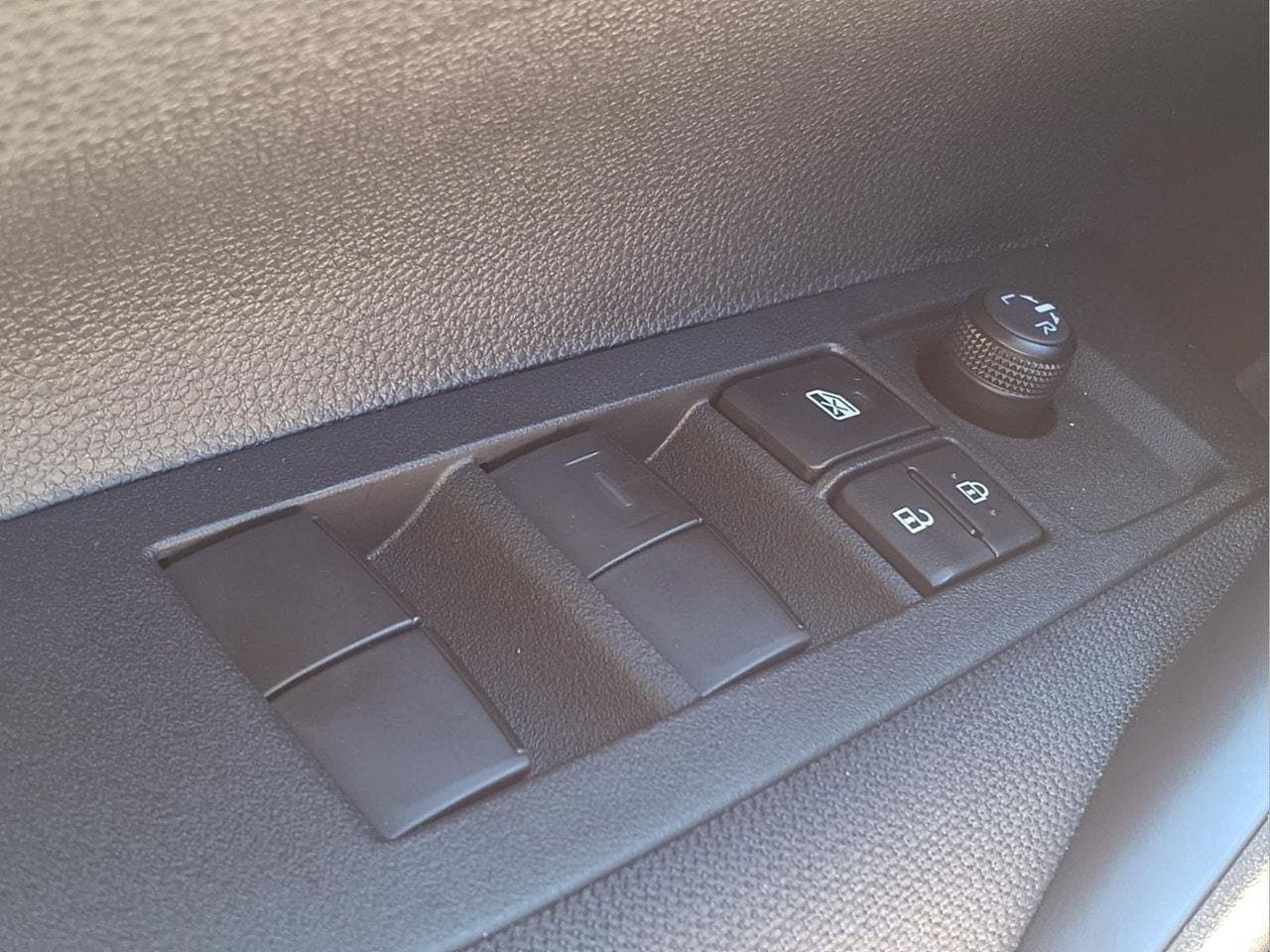 Used 2026 Toyota Corolla LE FWD image 25