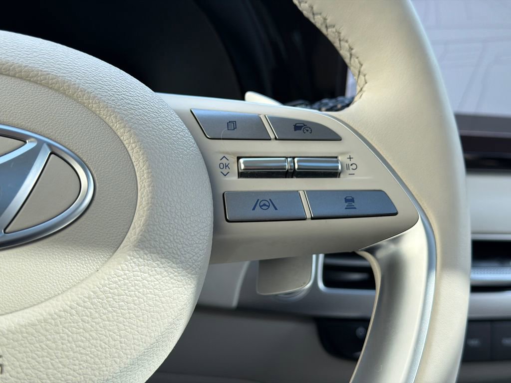 Used 2023 Hyundai Palisade Limited image 24