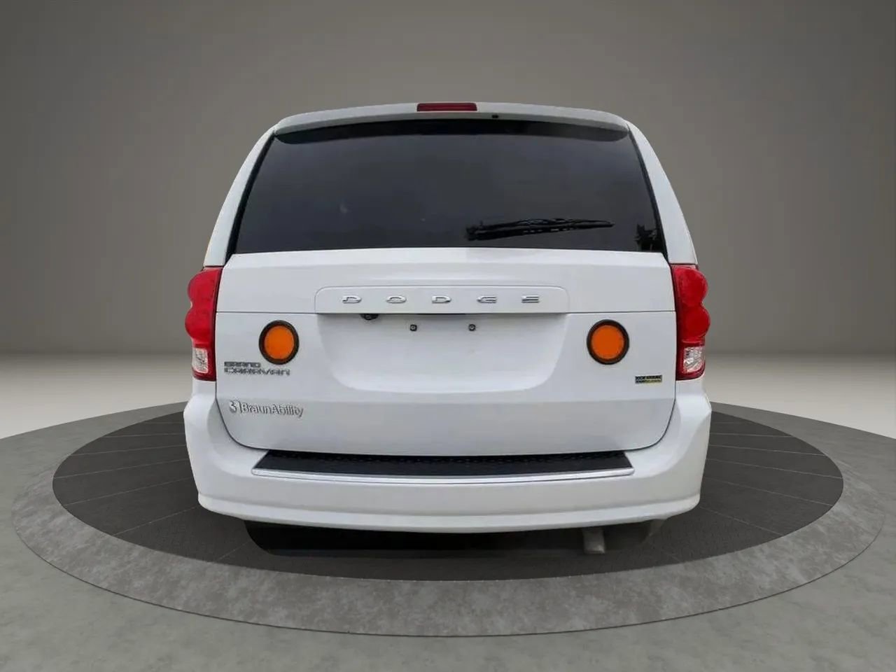 Used 2019 Dodge Grand Caravan SE w/ Power Convenience Group I FWD image 5