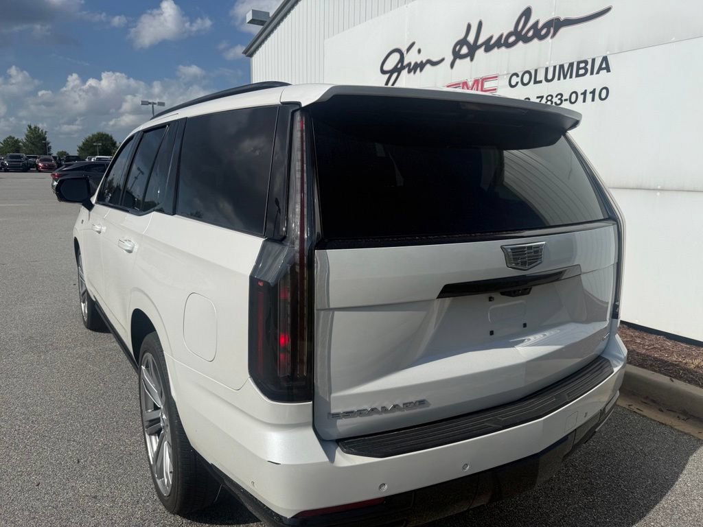 Used 2025 Cadillac Escalade Sport w/ Touring Package AWD/4WD image 3