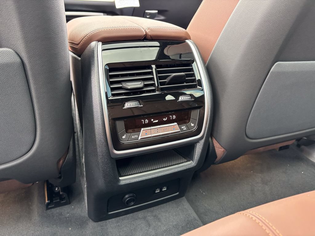 New 2026 BMW X5 xDrive40i w/ M Sport Package AWD/4WD image 31