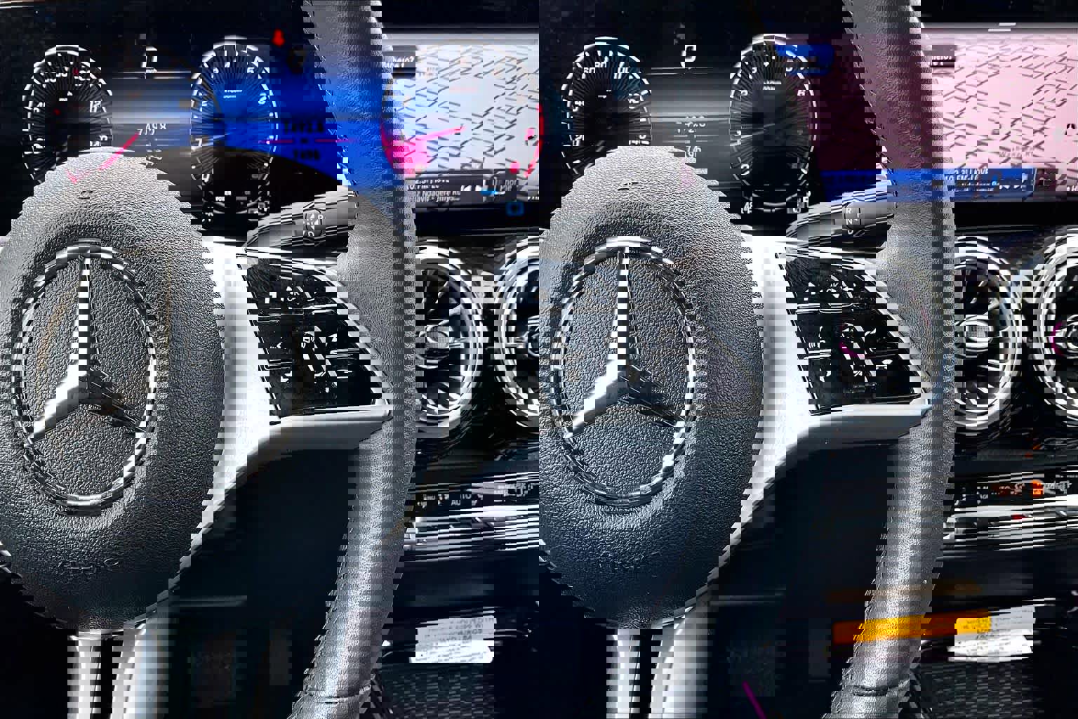 Certified 2025 Mercedes-Benz GLB 250 GLB 250 image 25