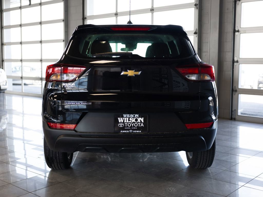 Used 2023 Chevrolet TrailBlazer LS image 4