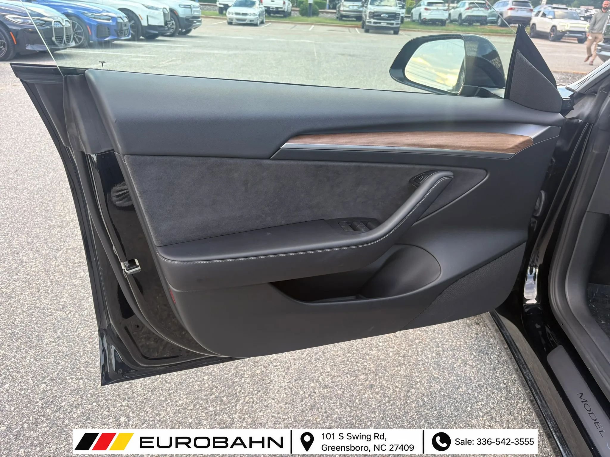 Used 2023 Tesla Model 3 Standard Range RWD image 9