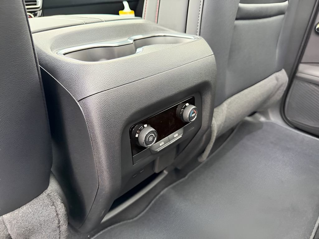 New 2026 Chevrolet Traverse Z71 w/ Driver Confidence Package AWD/4WD image 36