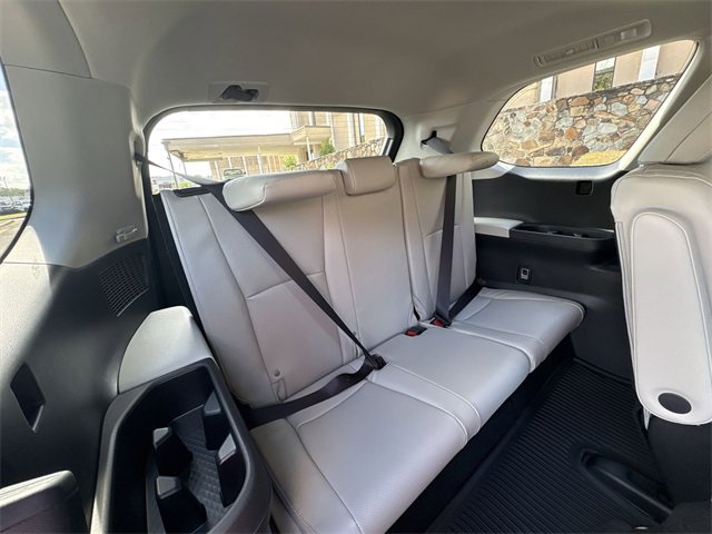 New 2026 Toyota Grand Highlander FWD image 25