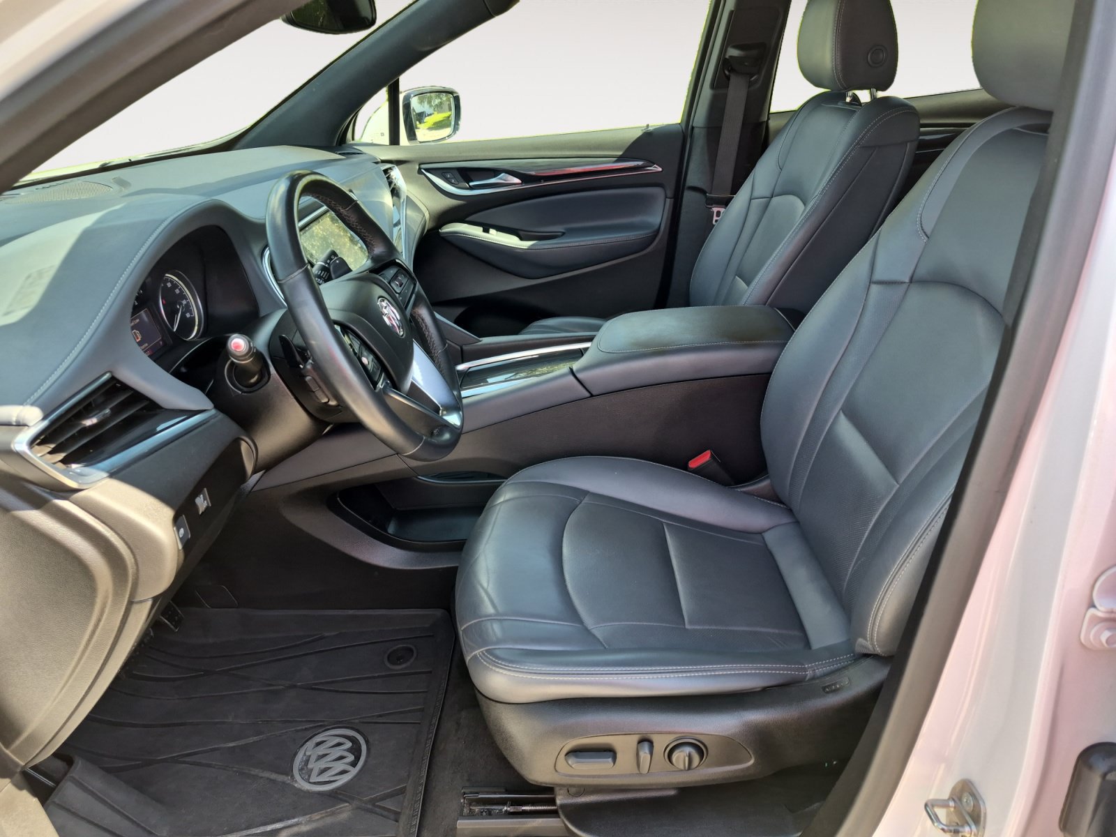 Used 2022 Buick Enclave Essence w/ Experience Buick Package FWD image 23