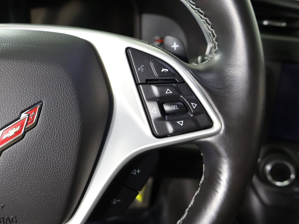 Used 2019 Chevrolet Corvette Stingray Coupe w/ 1LT RWD image 34
