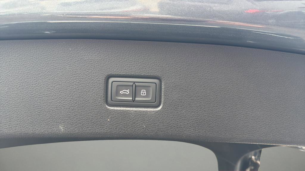 Used 2022 Audi Q5 2.0T Prestige image 17