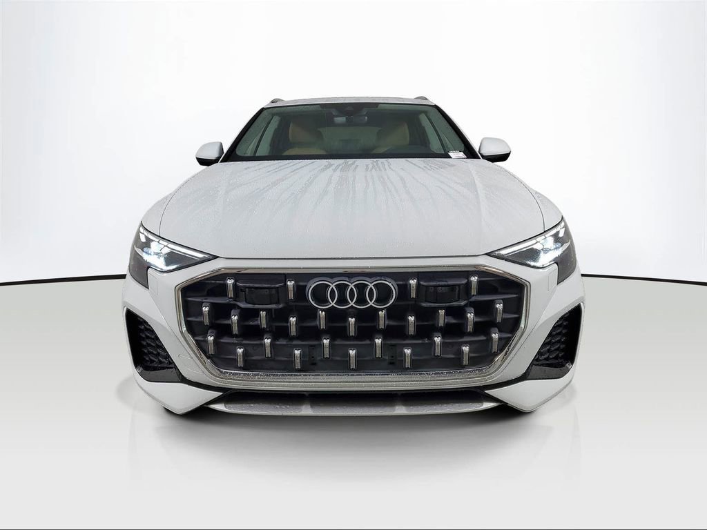Used 2025 Audi Q8 Premium Plus AWD/4WD image 2