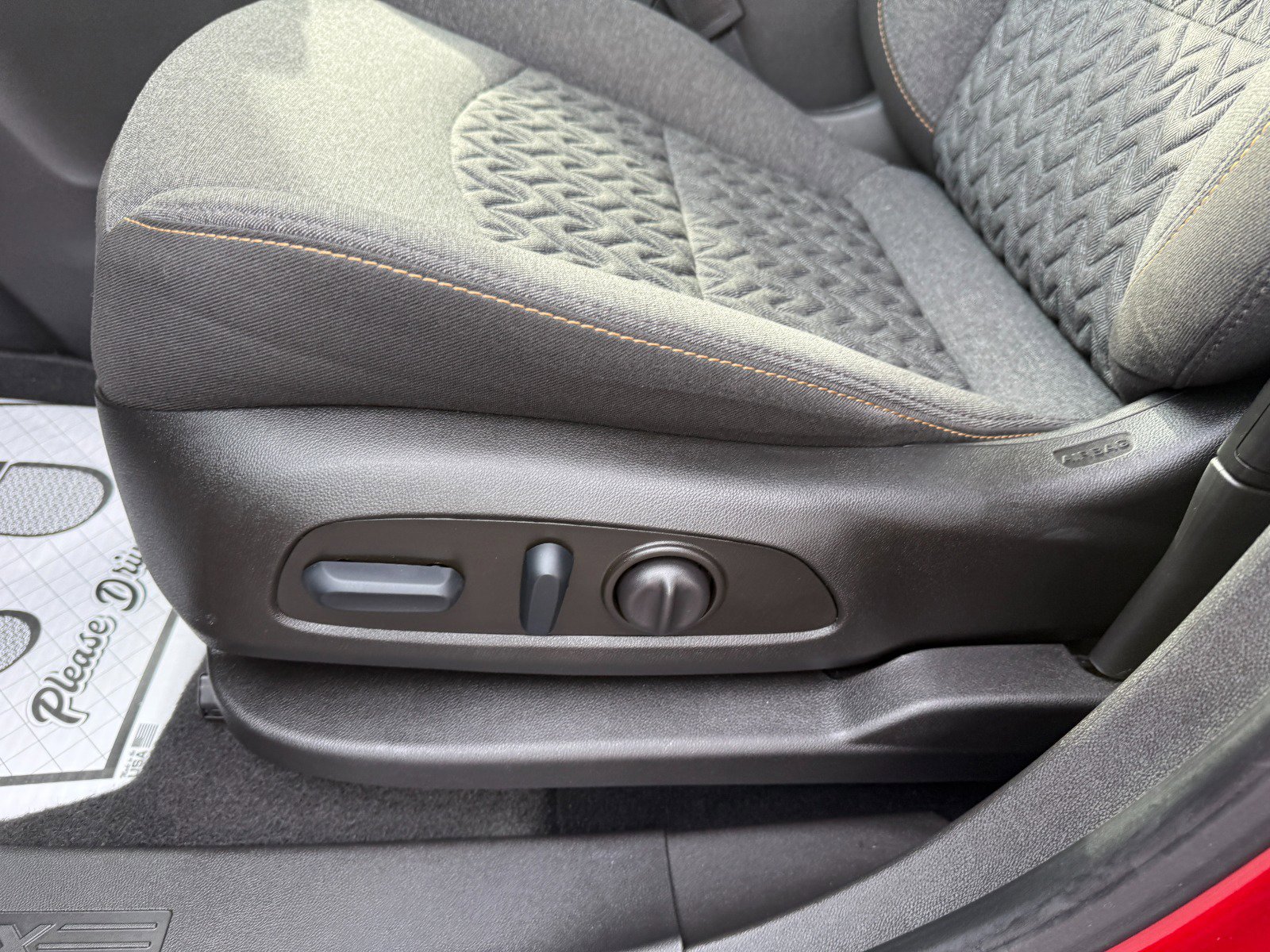 Used 2023 Chevrolet Equinox LT image 23