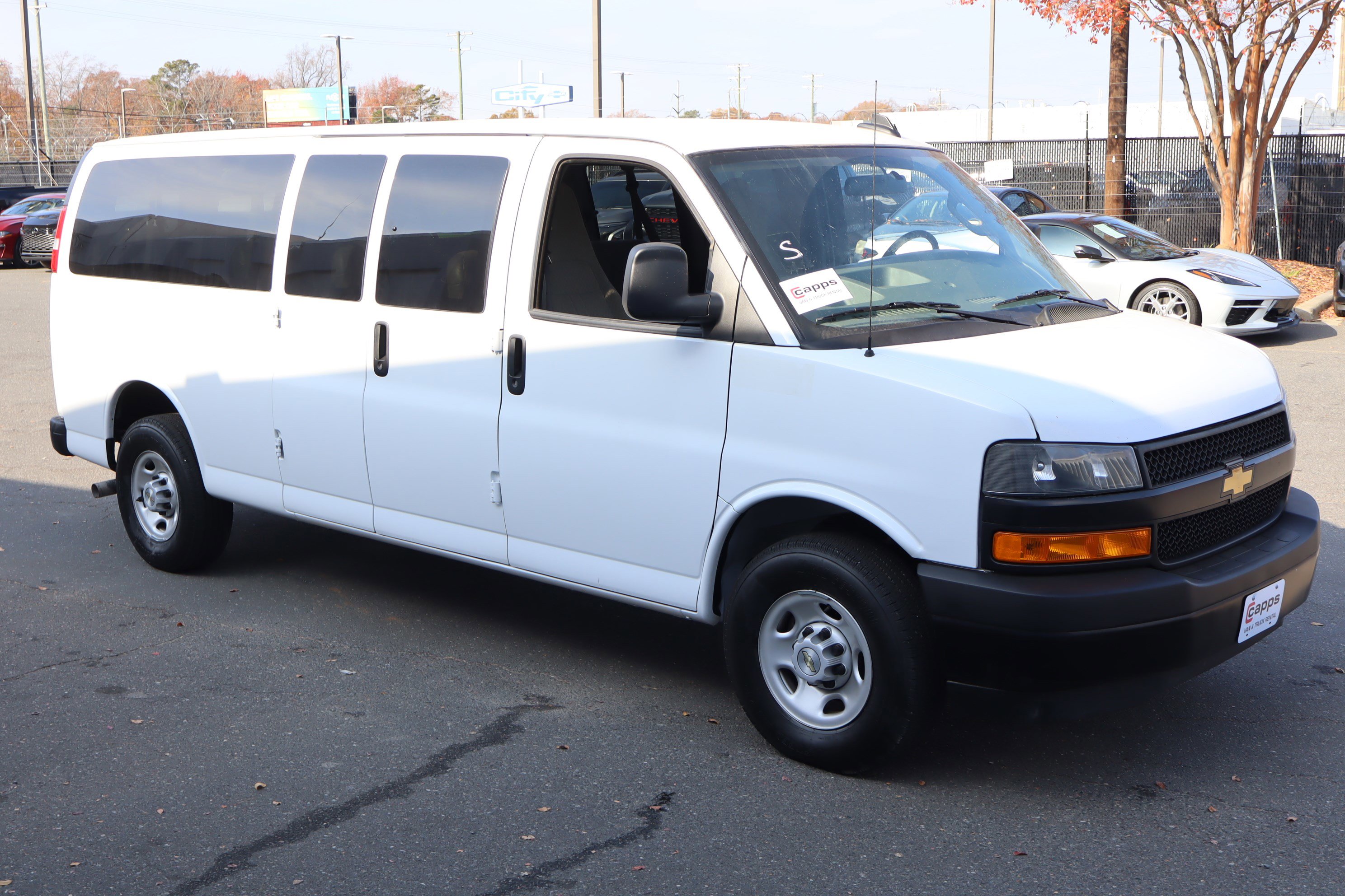 Used 2024 Chevrolet Express 3500 LS video 2