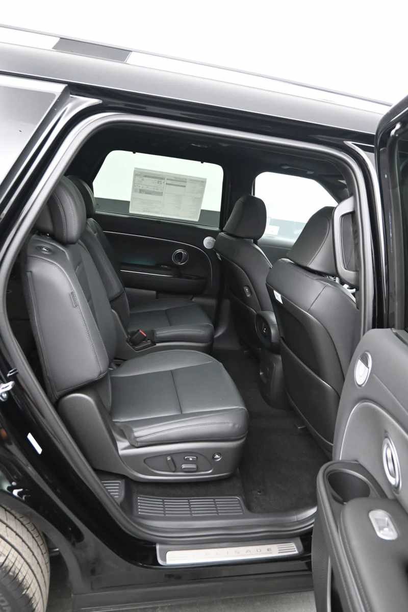 New 2026 Hyundai Palisade Calligraphy AWD/4WD image 12