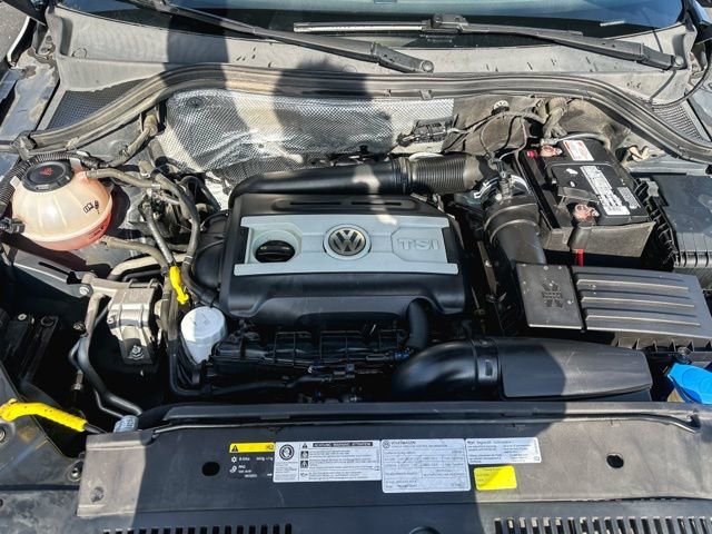 Used 2017 Volkswagen Tiguan Limited w/ Alloy Wheels Package image 12