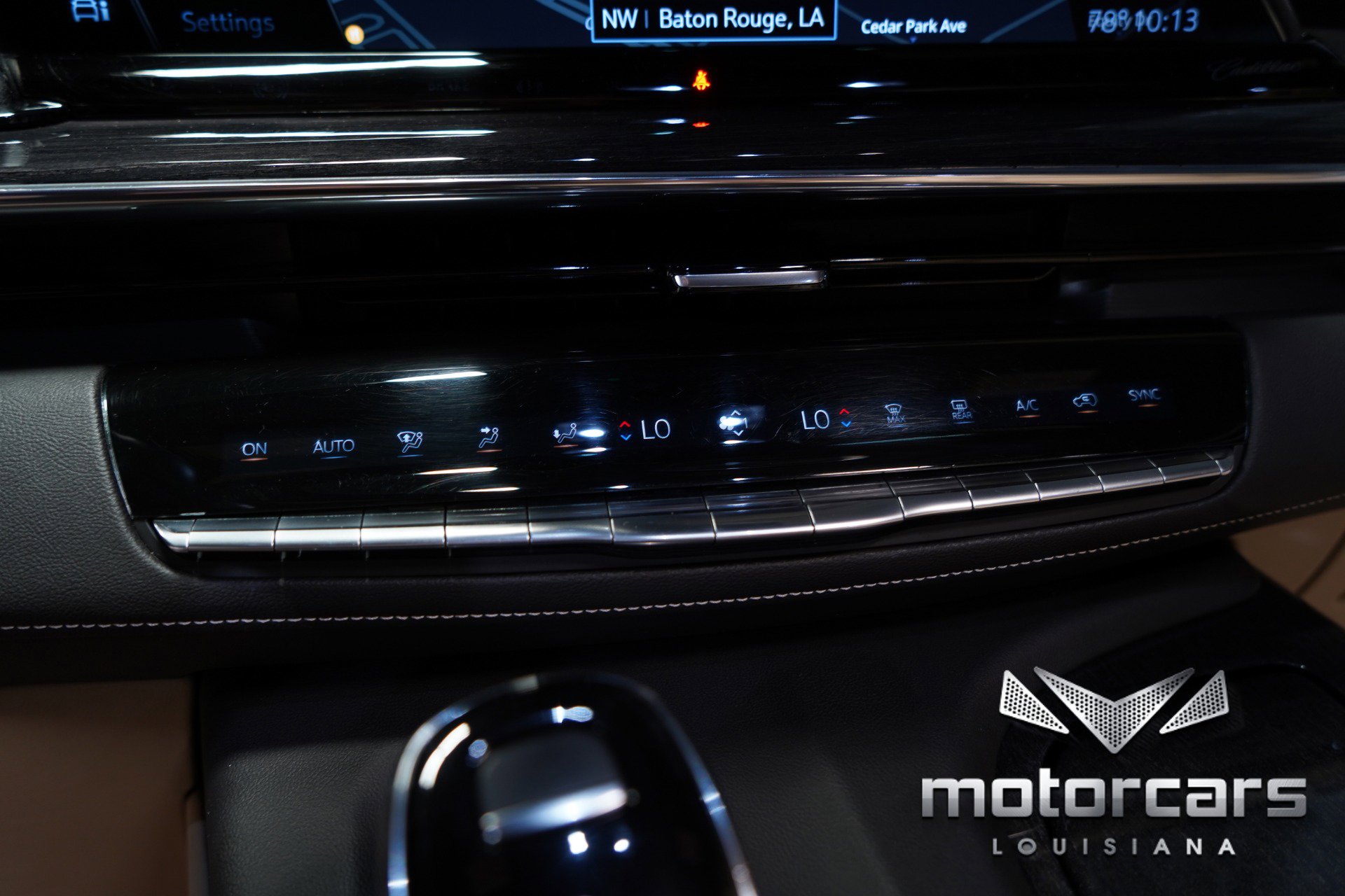 Used 2022 Cadillac Escalade ESV Premium Luxury image 40