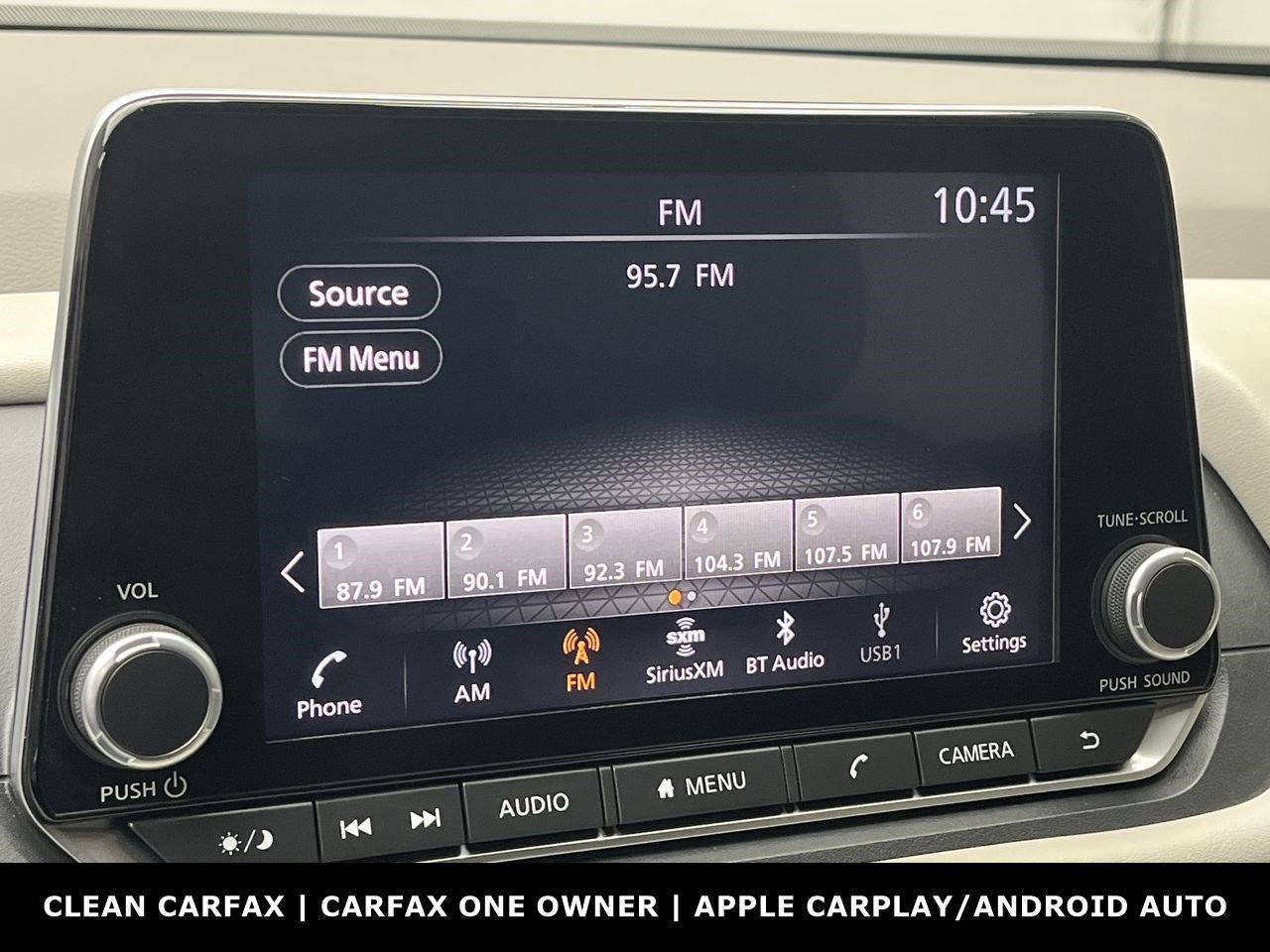 Used 2025 Nissan Rogue SV image 17