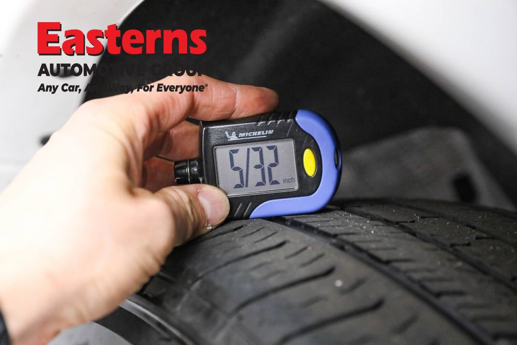 Used 2024 Nissan Armada SV image 27