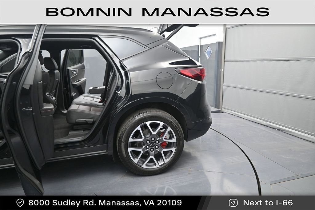 Used 2023 Chevrolet Blazer RS w/ Driver Confidence II Package AWD/4WD image 12