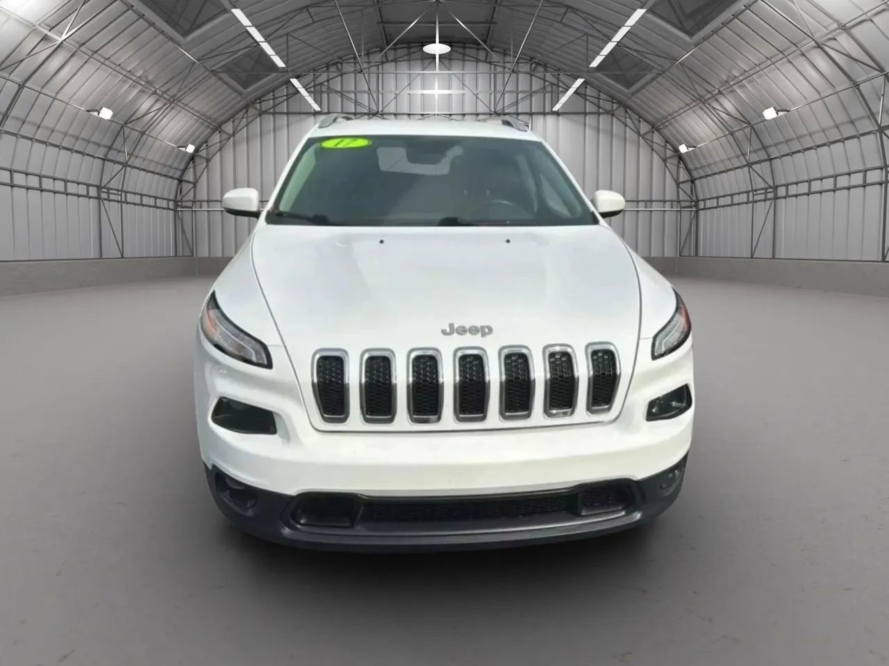 Used 2017 Jeep Cherokee Latitude w/ Comfort/Convenience Group image 8