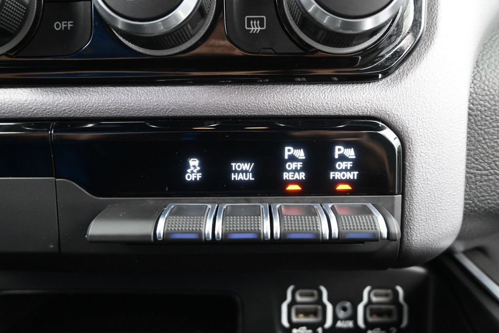 Used 2022 RAM 1500 Big Horn AWD/4WD image 22