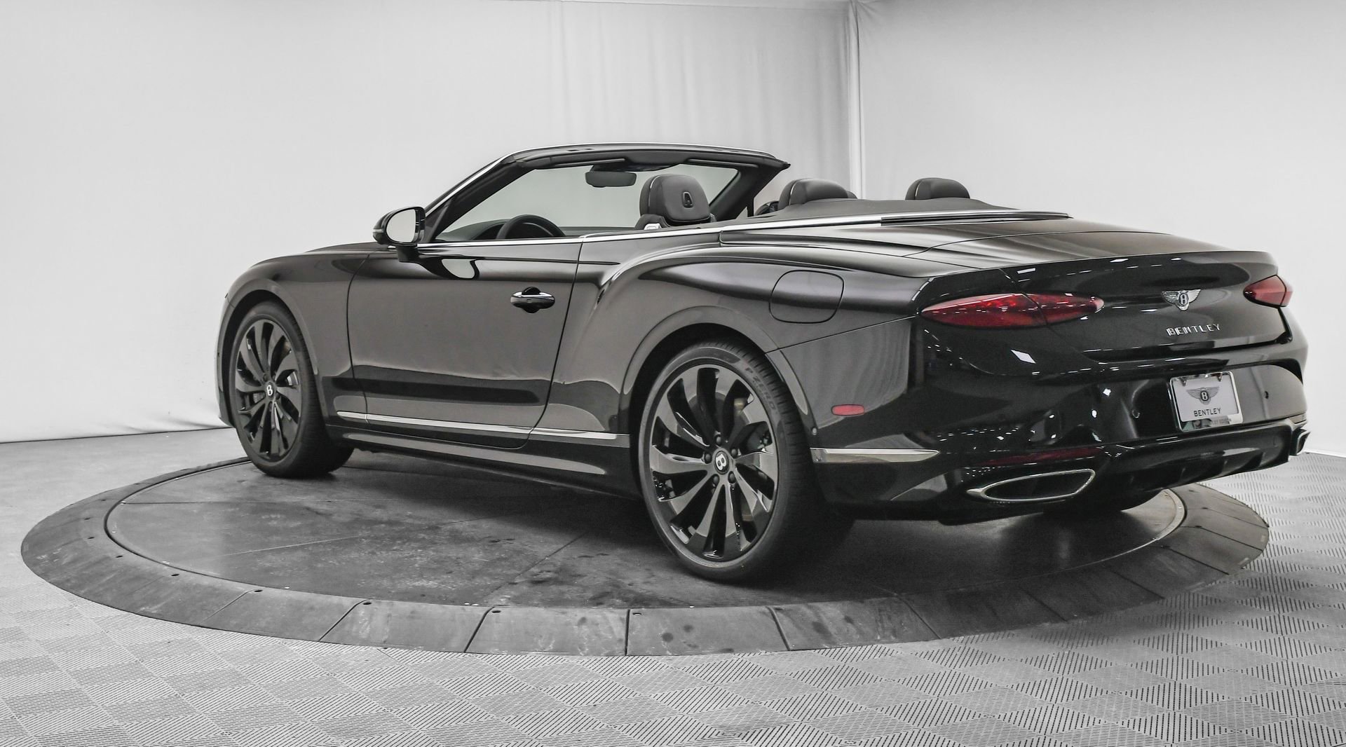 New 2026 Bentley Continental GTC AWD/4WD image 3