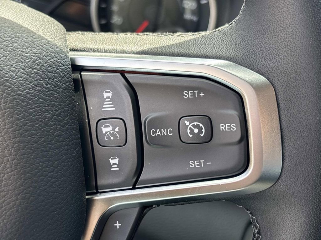 New 2026 RAM 1500 4x4 Crew Cab image 18