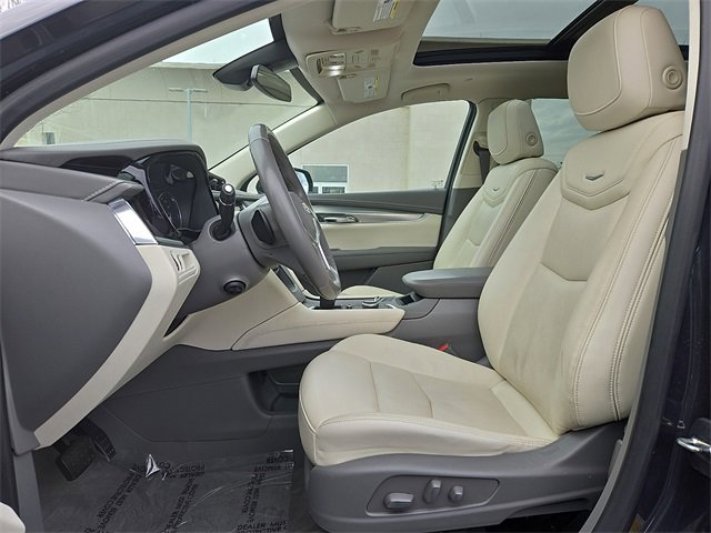 Used 2021 Cadillac XT5 Premium Luxury image 13