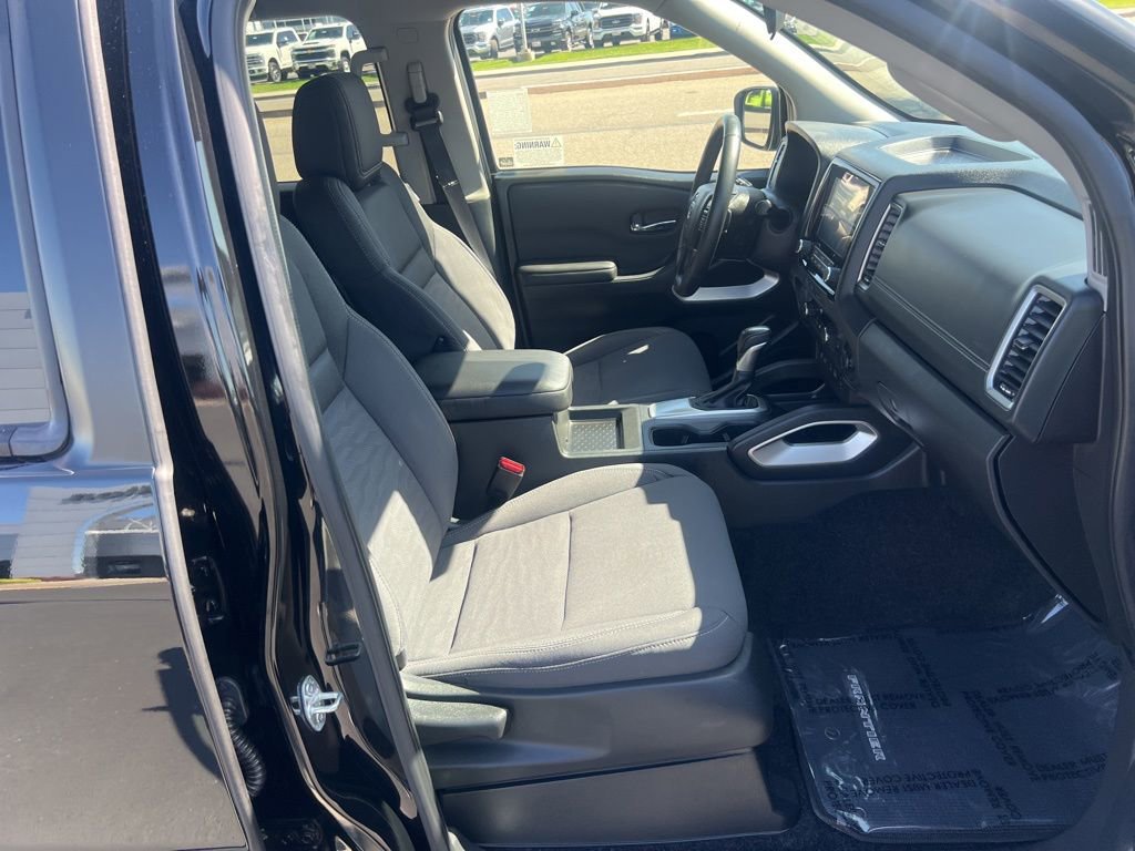 Used 2024 Nissan Frontier SV w/ SV Convenience Package RWD image 37
