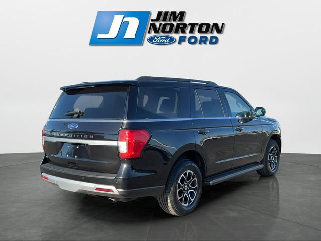 Used 2024 Ford Expedition XLT image 3