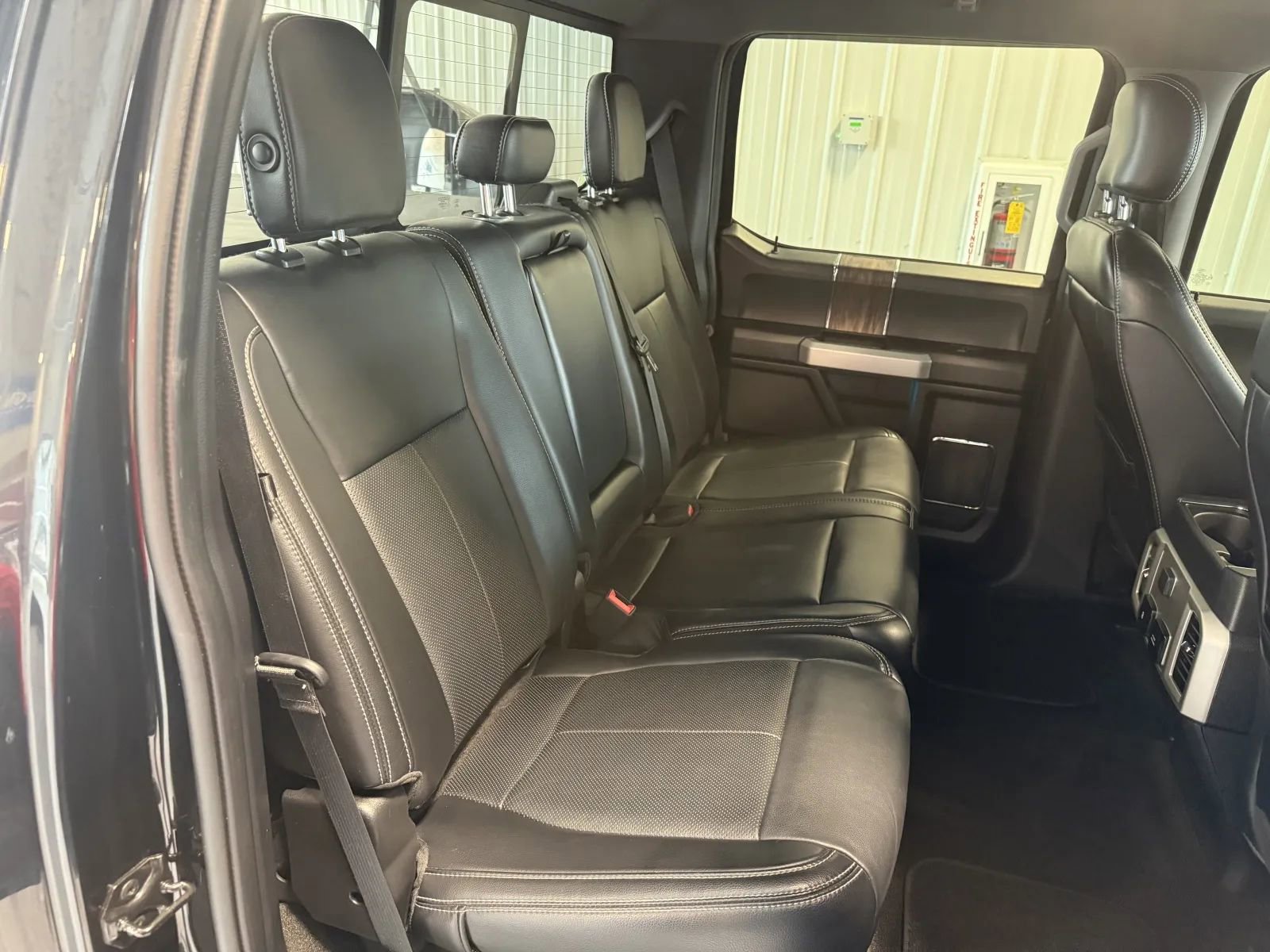 Used 2019 Ford F150 Lariat w/ Trailer Tow Package AWD/4WD image 25