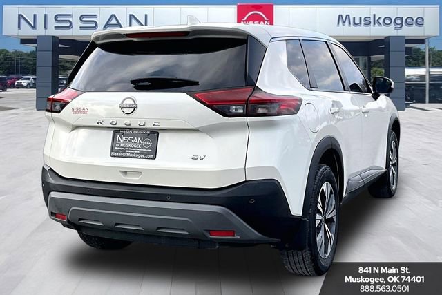 Used 2023 Nissan Rogue SV image 5