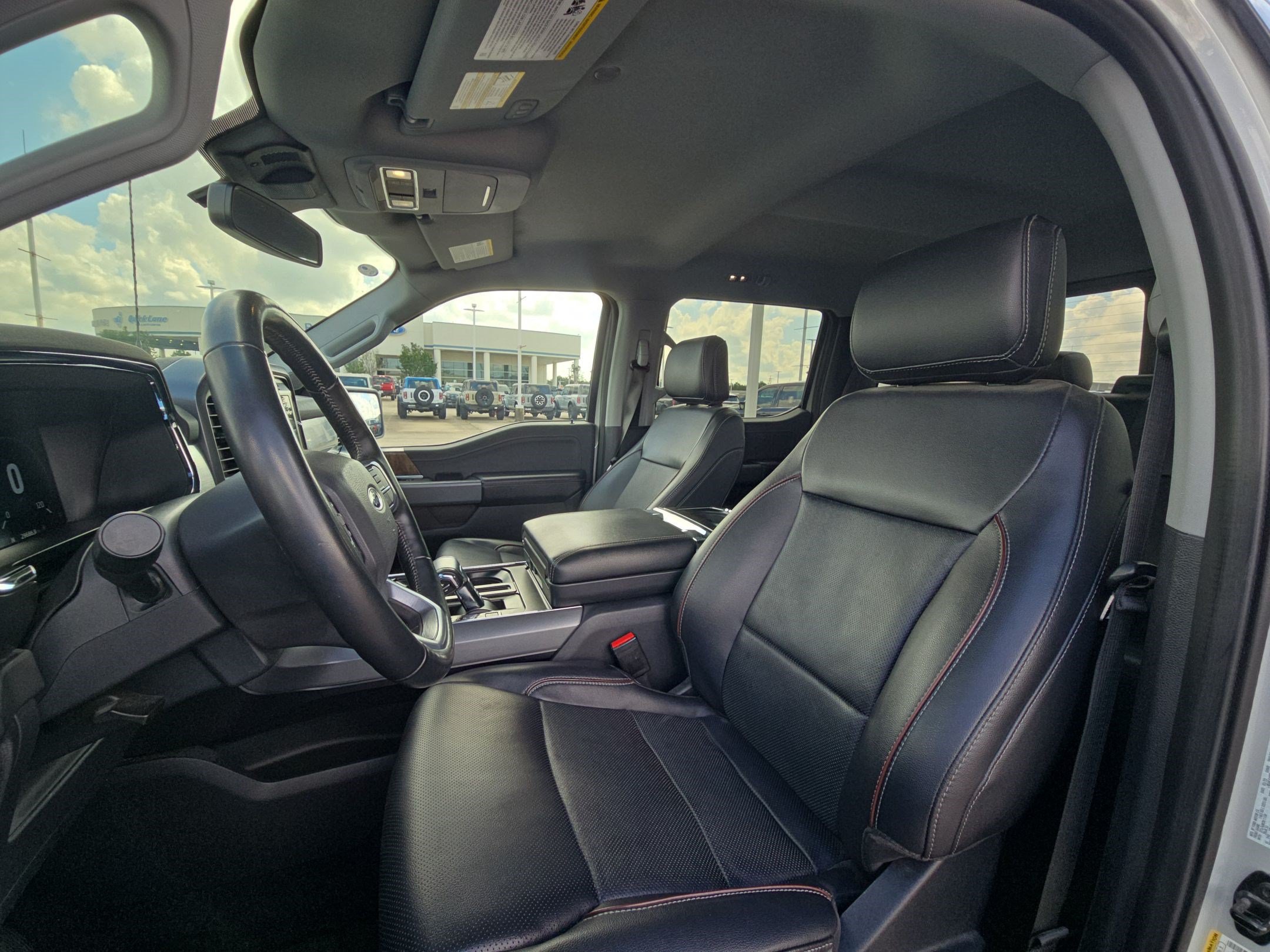 Used 2023 Ford F150 Lariat RWD image 17