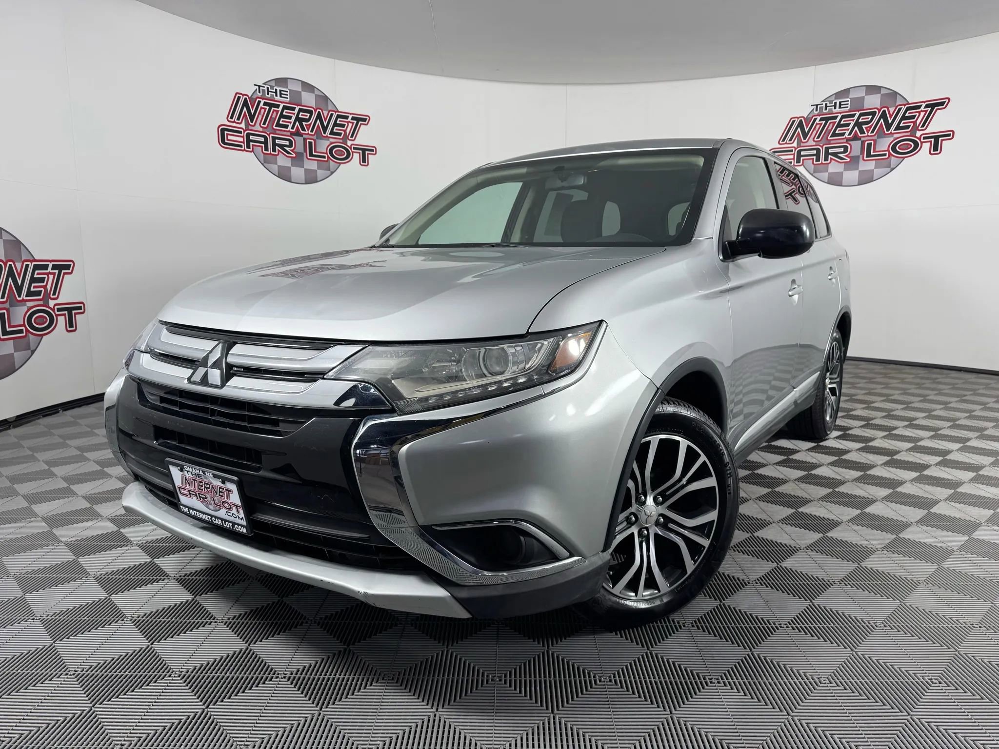 Used 2018 Mitsubishi Outlander ES