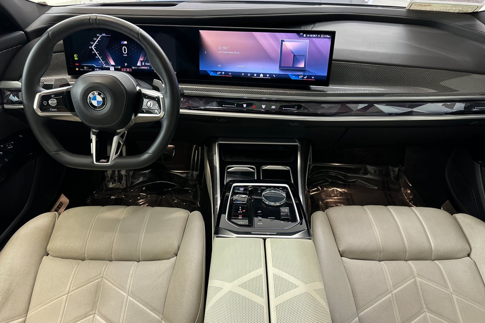Certified 2023 BMW 740i RWD image 15