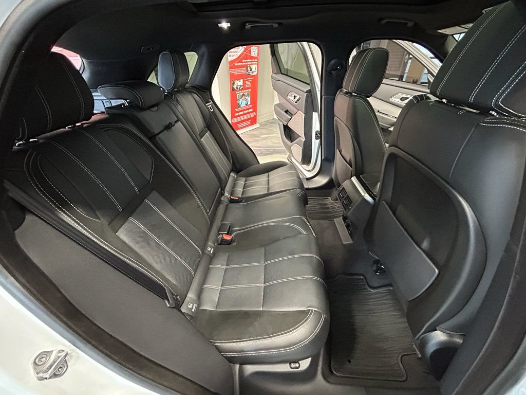 Used 2018 Land Rover Range Rover Velar R-Dynamic SE AWD/4WD image 42