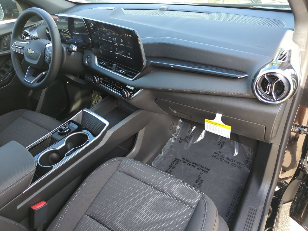 New 2027 Chevrolet Equinox LT w/ Safety and Technology Package FWD image 24