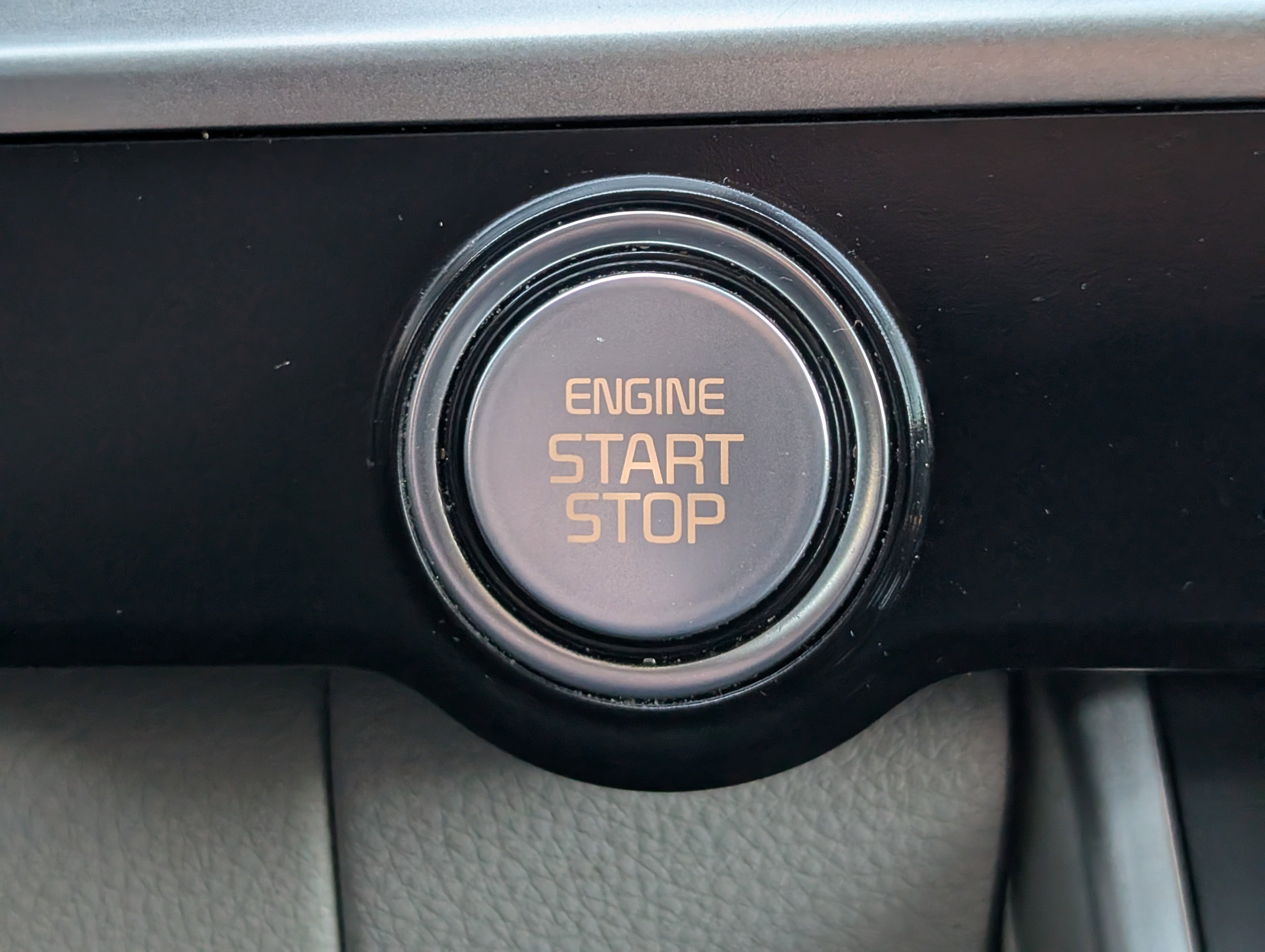 Used 2023 Kia Carnival LX image 26