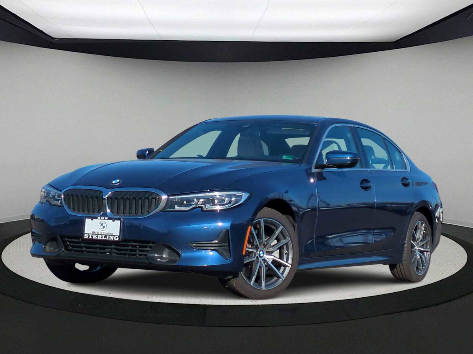 Certified 2022 BMW 330i xDrive Sedan w/ Premium Package 2