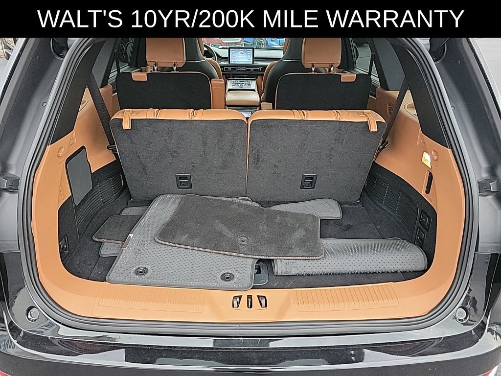 Used 2024 Lincoln Aviator Black Label AWD/4WD image 6