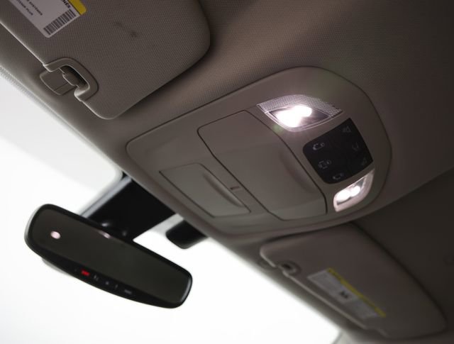 Used 2020 Chrysler Pacifica Touring-L Plus image 10