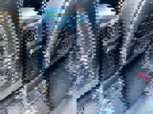 Used 2020 Jeep Wrangler Unlimited Rubicon w/ Steel Bumper Group image 22