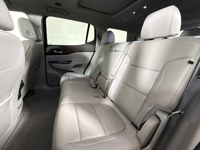Used 2022 GMC Acadia SLT AWD/4WD image 30