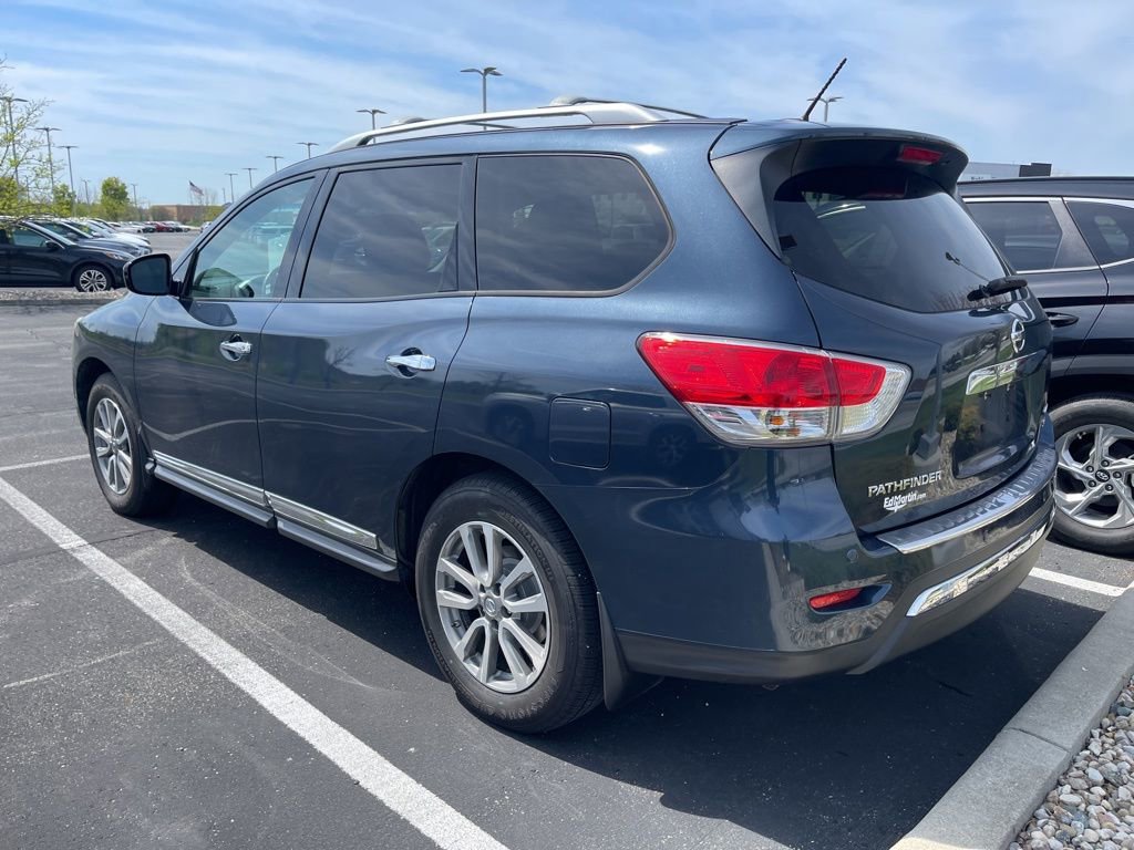 Used 2016 Nissan Pathfinder SL image 4