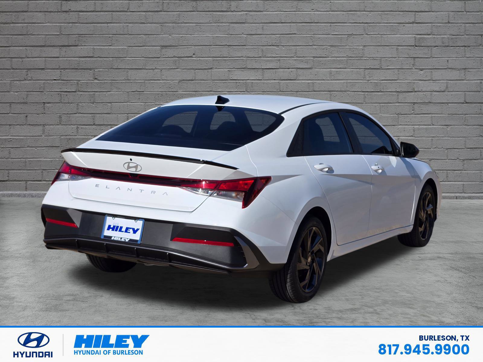 New 2026 Hyundai Elantra SEL Sport FWD image 4