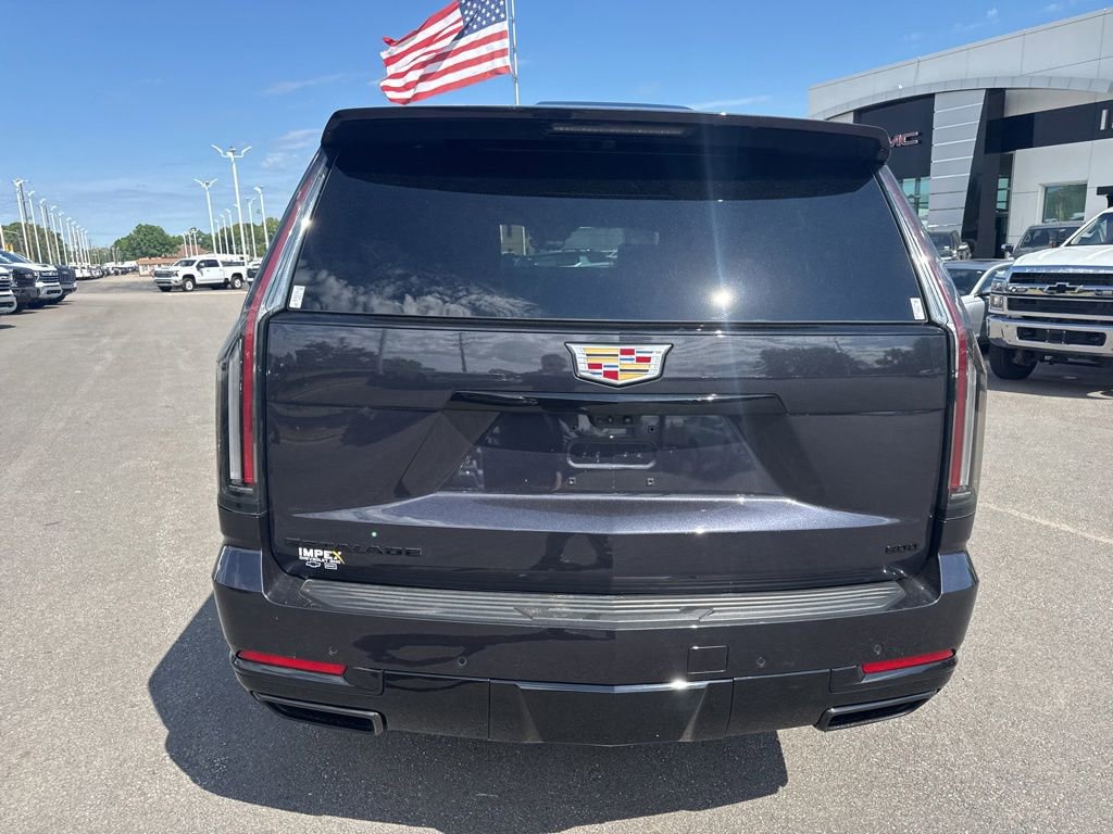 Used 2025 Cadillac Escalade Sport Platinum w/ LPO, Floor Liner Package AWD/4WD image 4