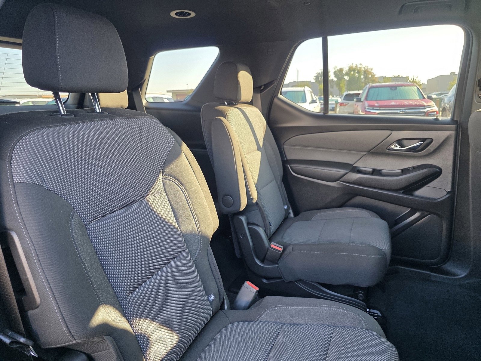 Used 2023 Chevrolet Traverse LT image 14