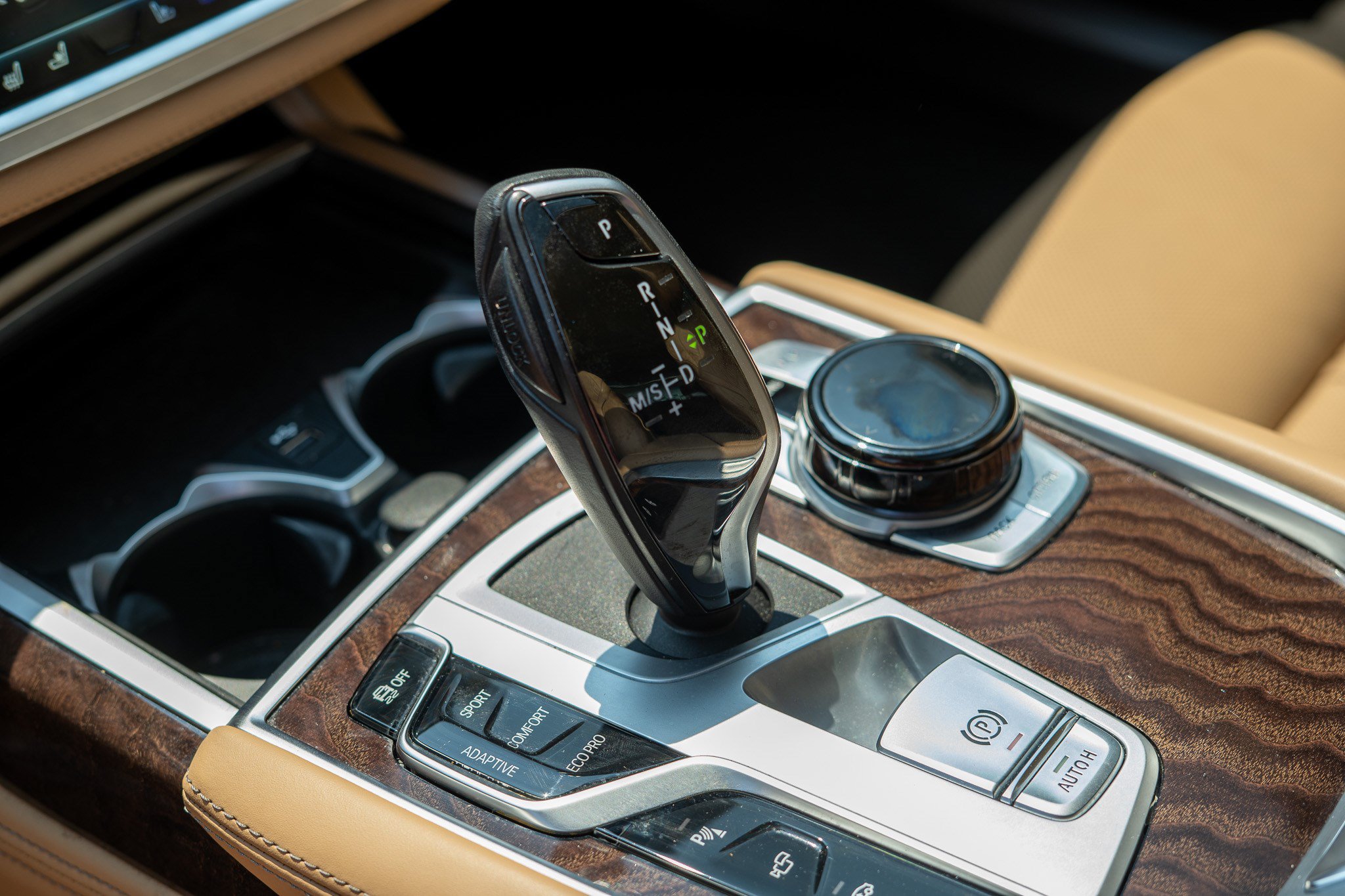 Used 2022 BMW 750i xDrive w/ Executive Package AWD/4WD image 18